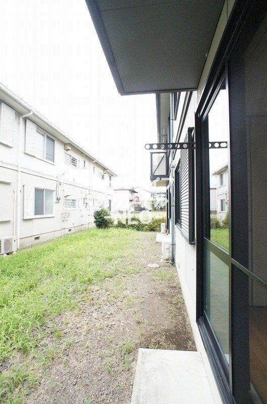 バルコニー　物干し竿を3本程度設置できます☆