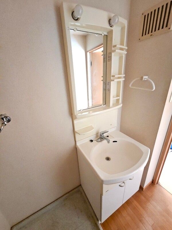 洗面設備　他部屋参考写真