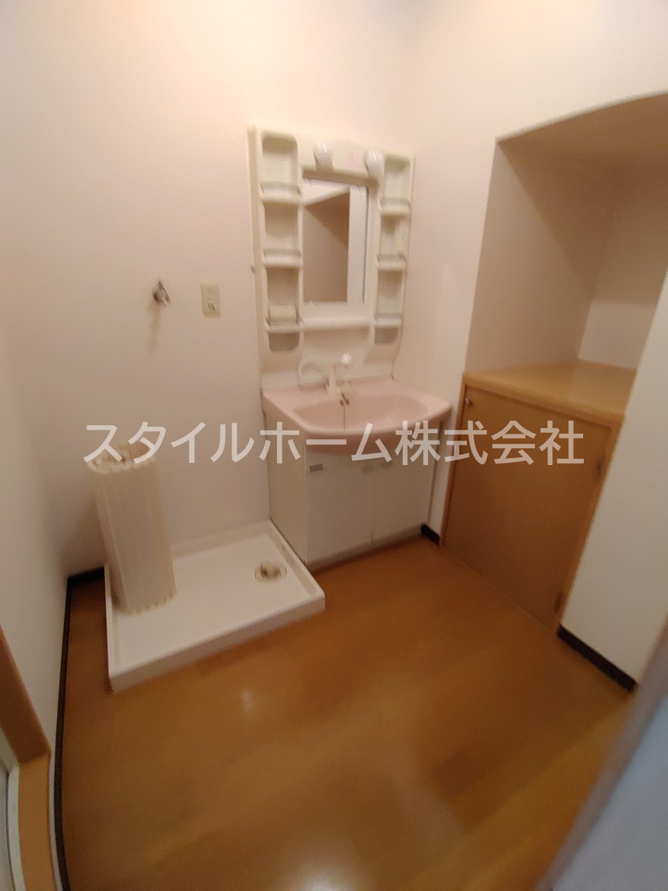 洗面設備　別部屋写真です。