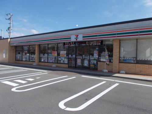 コンビニ　セブンイレブン福井板垣２丁目店（コンビニ）まで180m