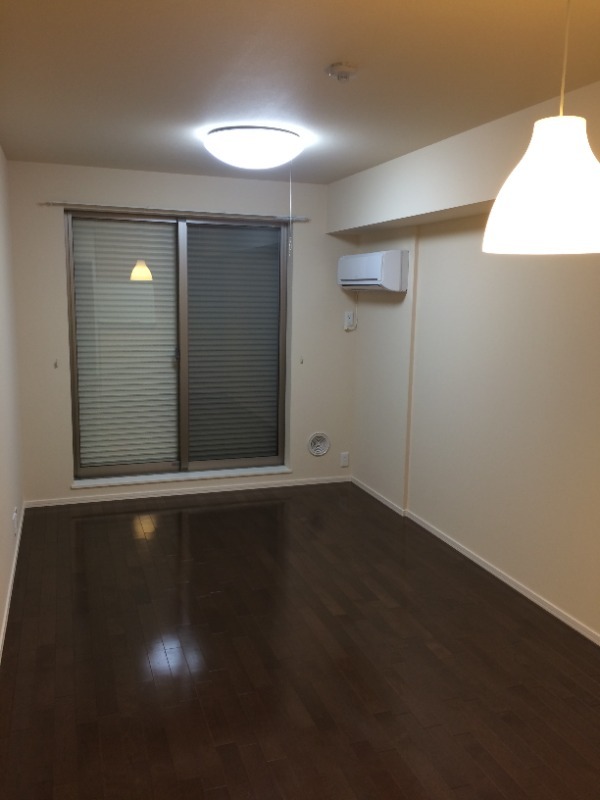 居室・リビング　開放感のあるゆったりとしたお部屋です♪