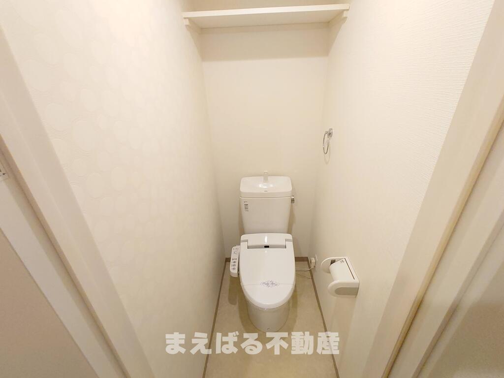 トイレ　温水洗浄便座