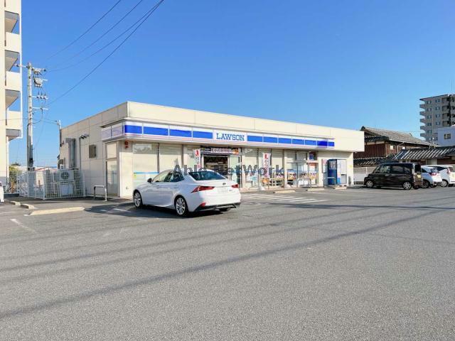 コンビニ　ローソン宇部黒石店（コンビニ）まで830m