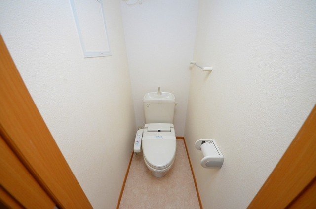 トイレ　清潔感のあるトイレです