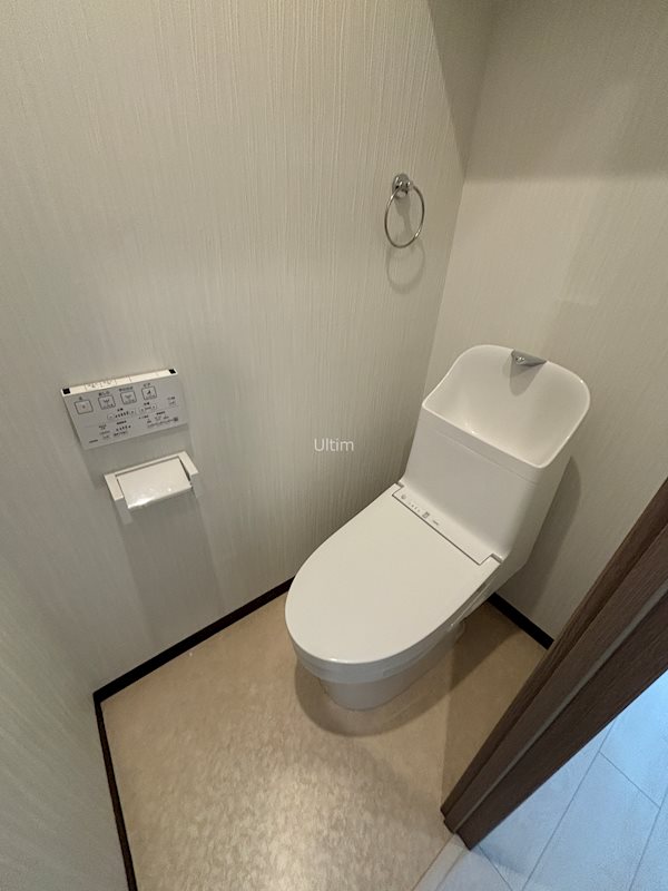 トイレ　※別部屋の写真です。ご参考までに