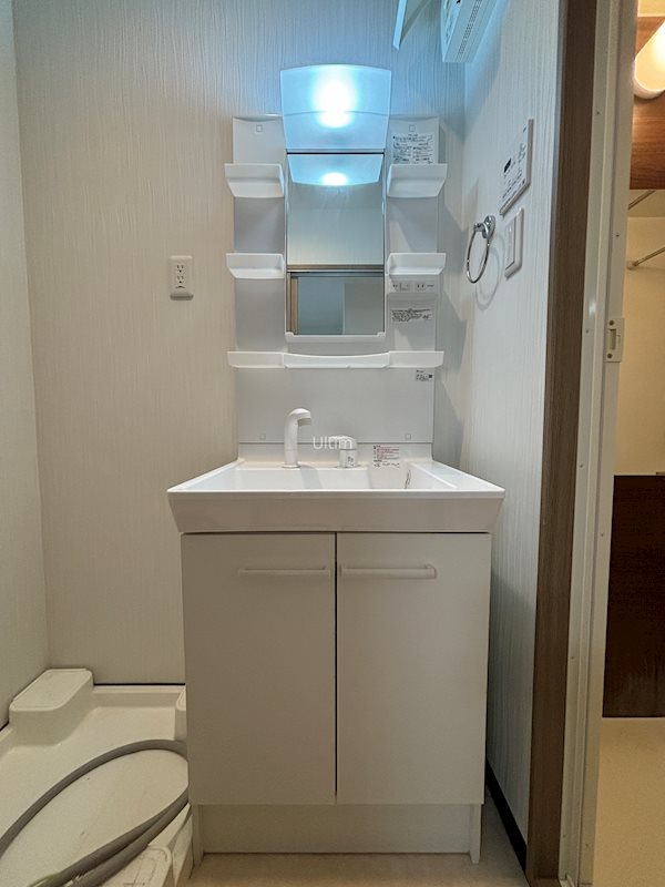 洗面設備　※別部屋の写真です。ご参考までに