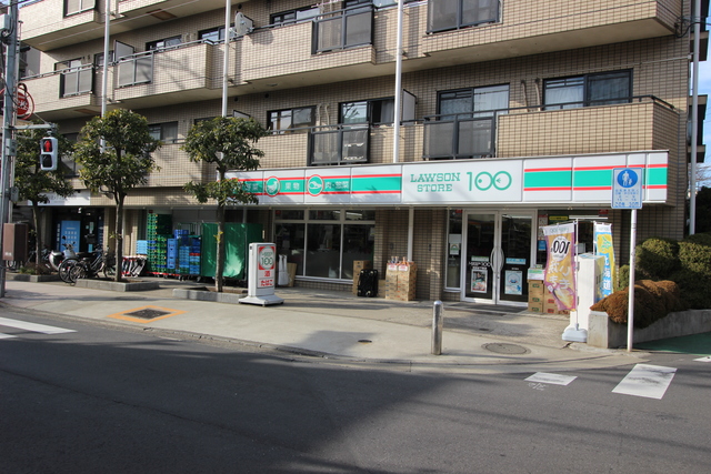 コンビニ　ローソンストア100世田谷下馬店（コンビニ）まで216m