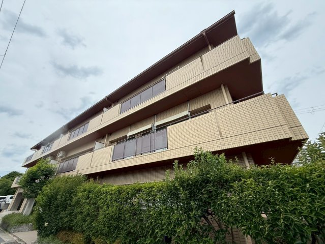 建物外観　詳細は、RISUMO江坂本店までお問合せください♪