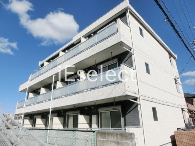 建物外観　人気の蘇我駅徒歩10分、通勤・通学も便利ですね。