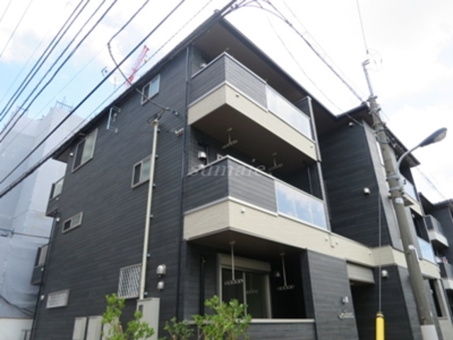 建物外観　3階建です☆