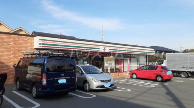 コンビニ　セブン-イレブン 三鷹牟礼６丁目店（コンビニ）まで318m