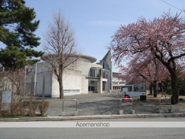 大学・短大　秋田公立美術工芸大学（大学・短大）まで2400m