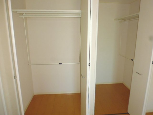 収納　クローゼット