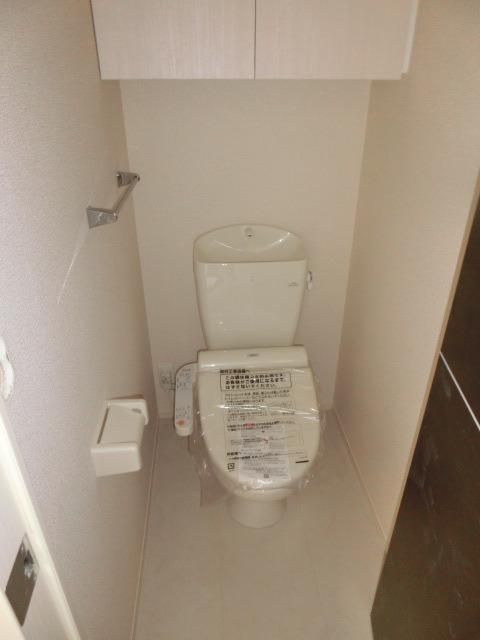 トイレ　ウォシュレットトイレ（建築中）