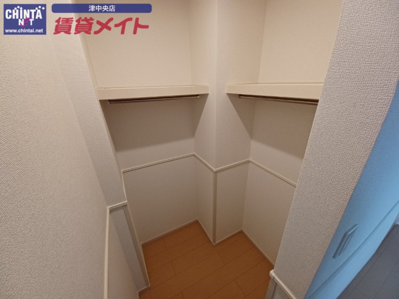 収納　同型タイプ画像
