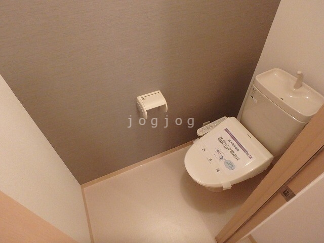 トイレ　嬉しいウォシュレット付き☆