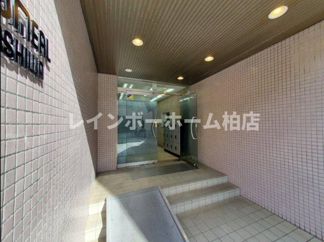 エントランス　毎日通るエントランスはこのようになっています