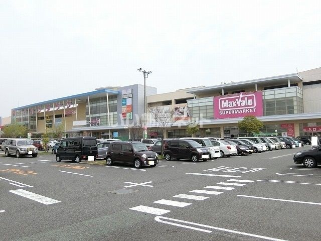 スーパー　イオンタウン大垣（スーパー）まで667m