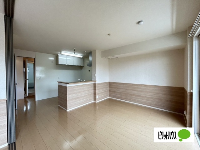 居室・リビング　他のお部屋のお写真です