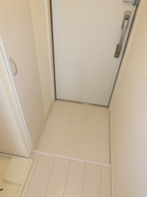 玄関　オシャレな玄関がお客様をお出迎え。