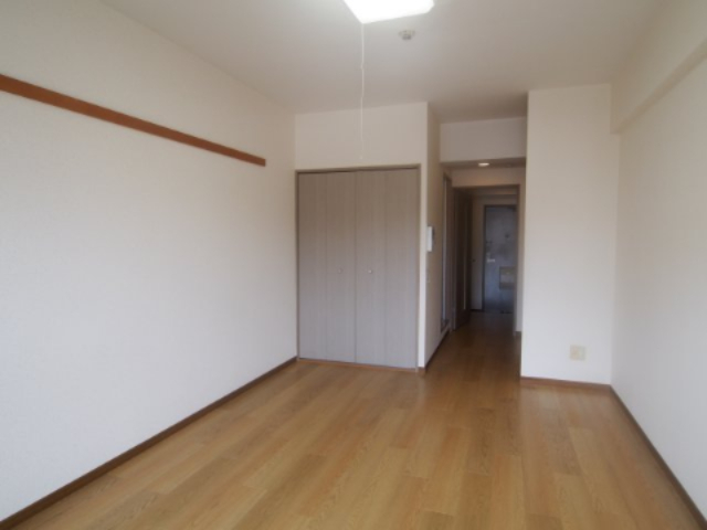 居室・リビング　退去前の為他部屋の写真となります