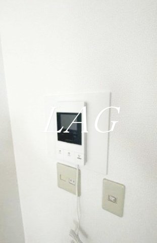 セキュリティ　モニター付きインターホンです。