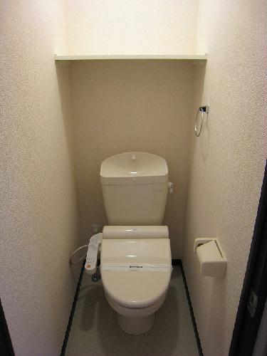 トイレ　ウォシュレット付き