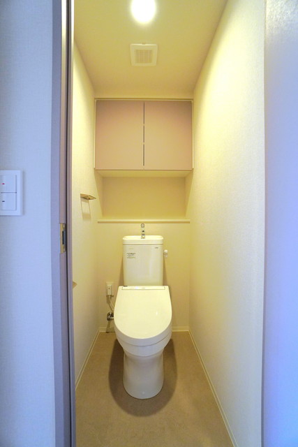 トイレ　※写真は同タイプ住戸です。