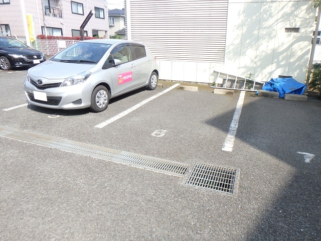 駐車場　★敷地内駐車場★（空き状況・使用料等詳細はご確認下さい）