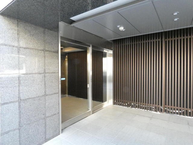 エントランス　建物の内部です