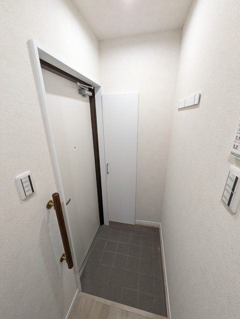 玄関　玄関