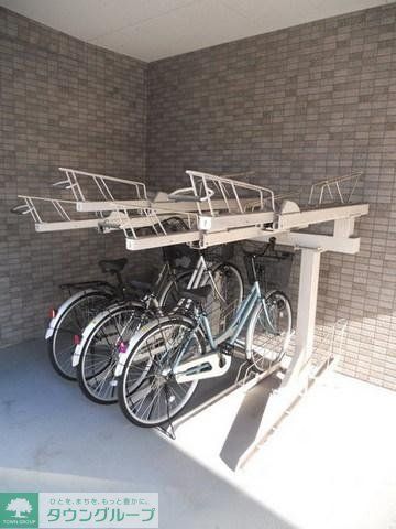 その他共有部分　★屋根付き駐輪場完備★