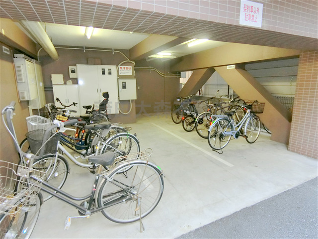 その他共有部分　屋根付の駐輪場
