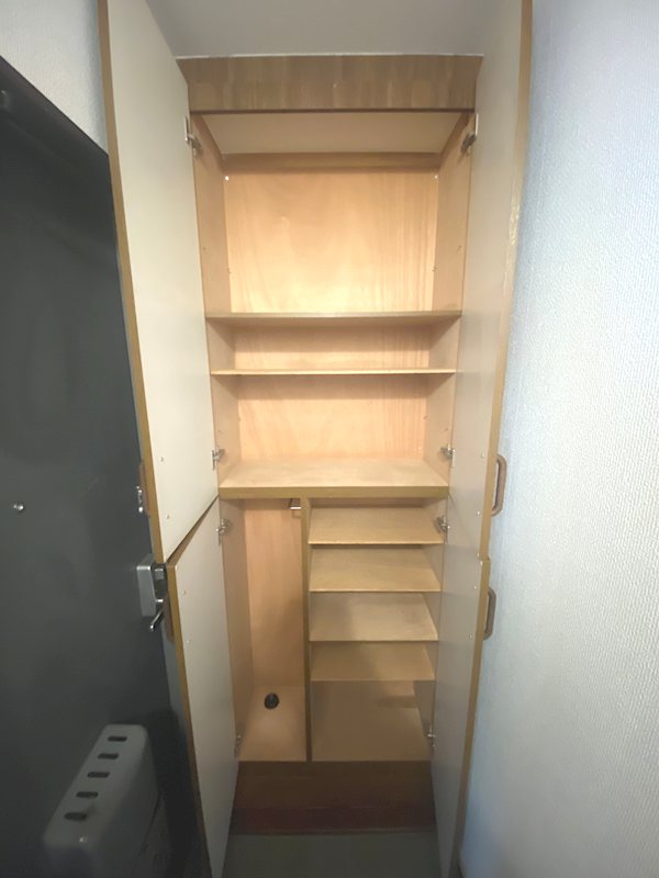 玄関　シューズBOX