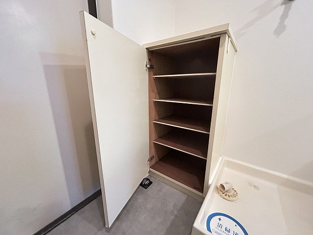 玄関　同マンション別部屋