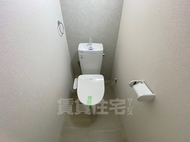 ＪＲ山陽本線 舞子駅 徒歩20分 10階建 築40年のトイレ写真