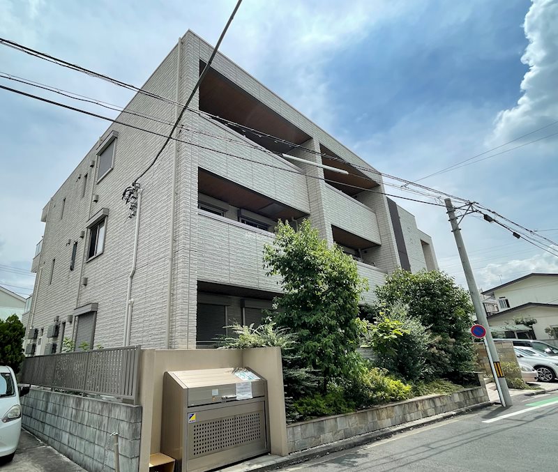 建物外観　駅から徒歩9分♪【ヴェルドミール】