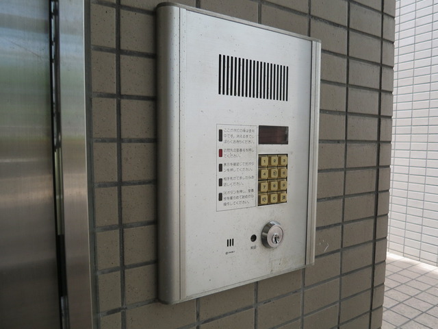 セキュリティ　安心のオートロック完備です♪