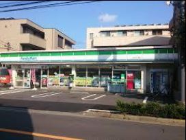 コンビニ　ファミリーマート 板橋前野町三丁目店（コンビニ）まで2637m