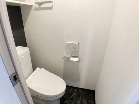 トイレ　※別部屋の参考写真です。