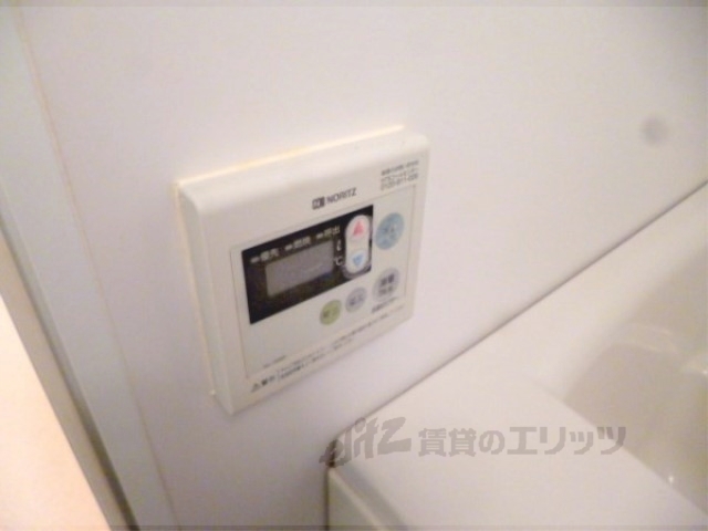 その他設備　給湯器リモコン