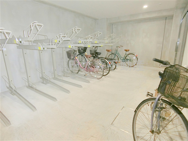 その他共有部分　屋根付きの駐輪場