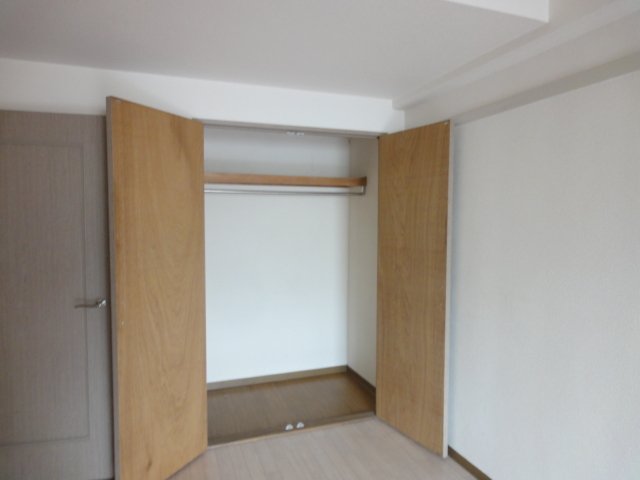 収納　同物件別号室のものです。