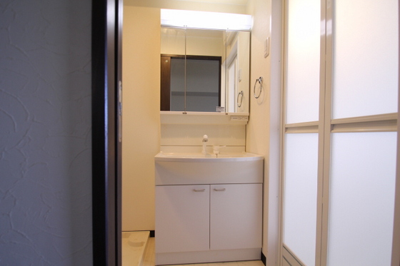 洗面設備　※別部屋の写真です