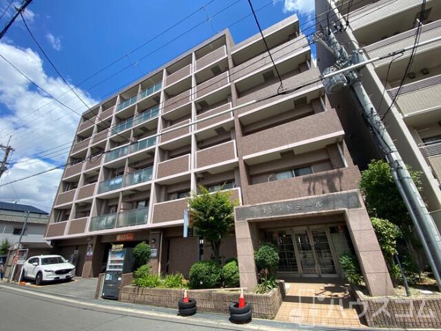 建物外観　駅から５分！