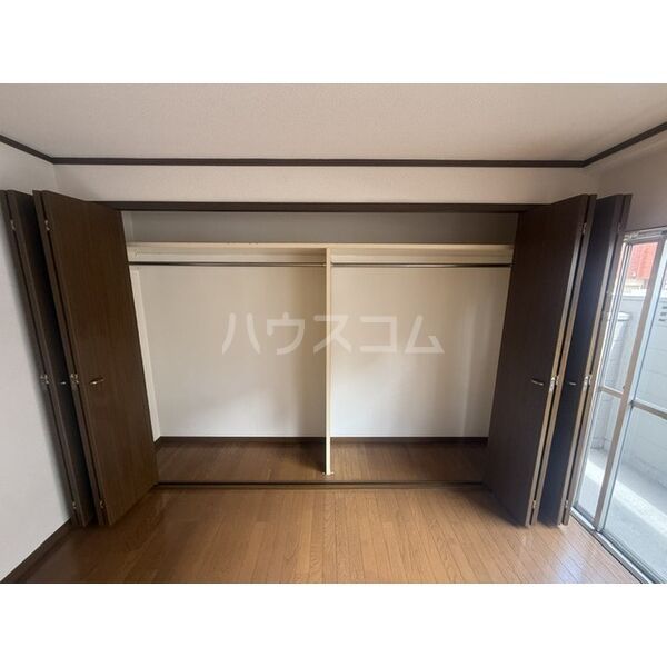 新開地ビルの内装写真