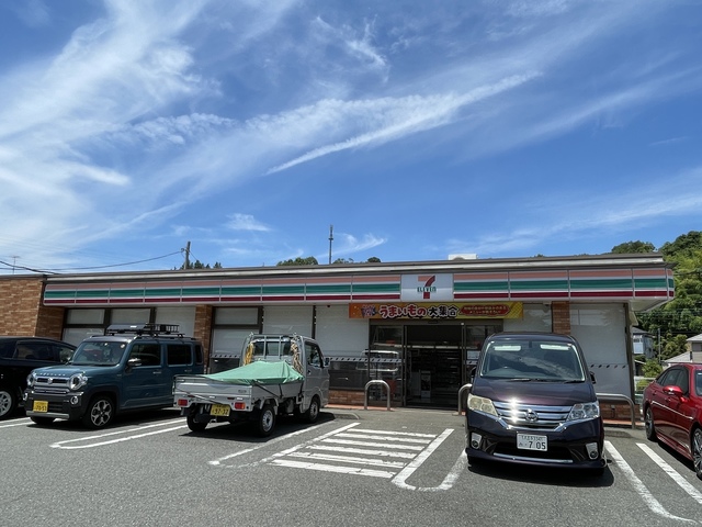 コンビニ　セブンイレブン八王子下柚木西店（コンビニ）まで416m