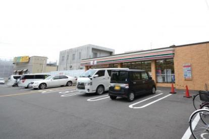 コンビニ　セブンイレブン堺旭ヶ丘北町1丁店（コンビニ）まで611m