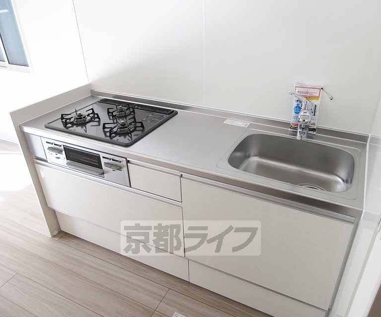キッチン　人気のシステムキッチン。