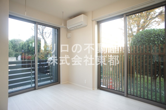 その他部屋・スペース　２面採光なので、明るく風通しのよい過ごしやすいお部屋です♪